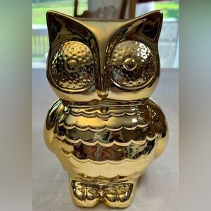 Gold Owl Bank Handmade Ceramic Beriwinkle 7.5" Bank NEW